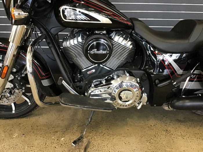 2019 Indian CHIEFTAIN LIMITED THUNDR BLACK Black