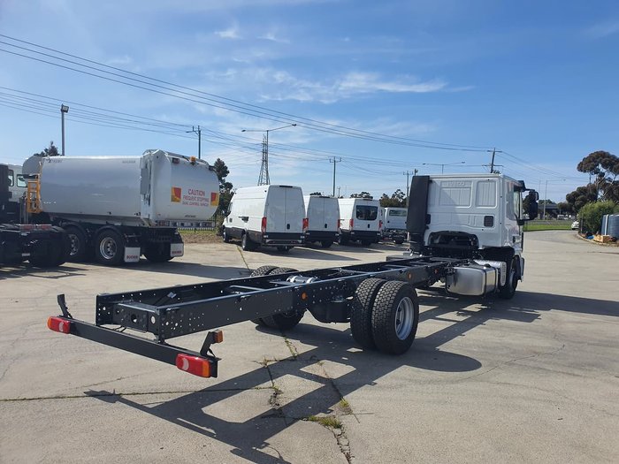 2020 IVECO ML120 SLEEPER CAB MANUAL 250HP null null White