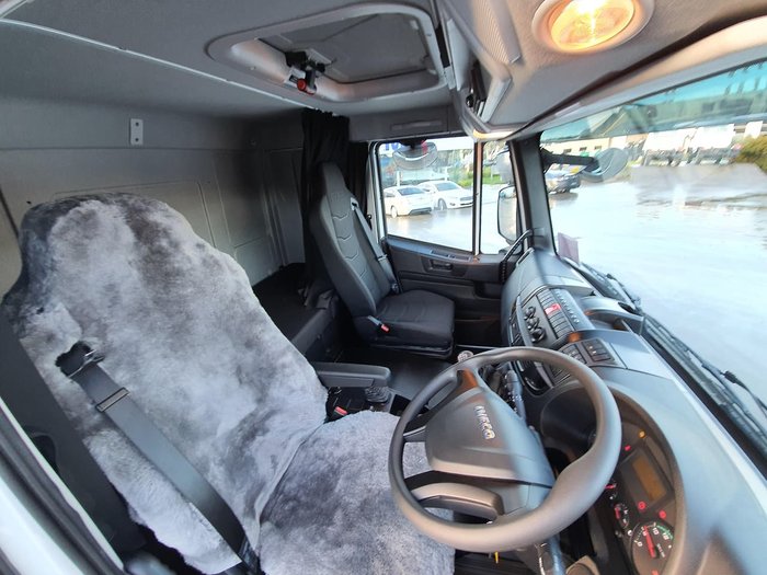 2020 IVECO ML120 SLEEPER CAB MANUAL 250HP null null White