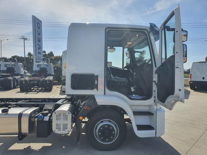 2020 IVECO ML120 SLEEPER CAB MANUAL 250HP null null White