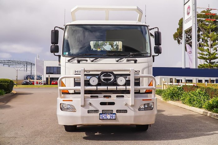 2014 HINO FS 2848 WHITE