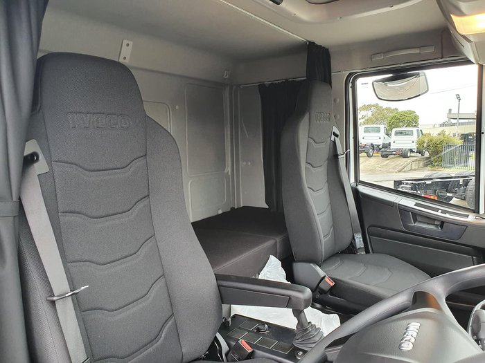 2020 IVECO ML160E28 E6 SLEEPER CAB MANUAL null null White