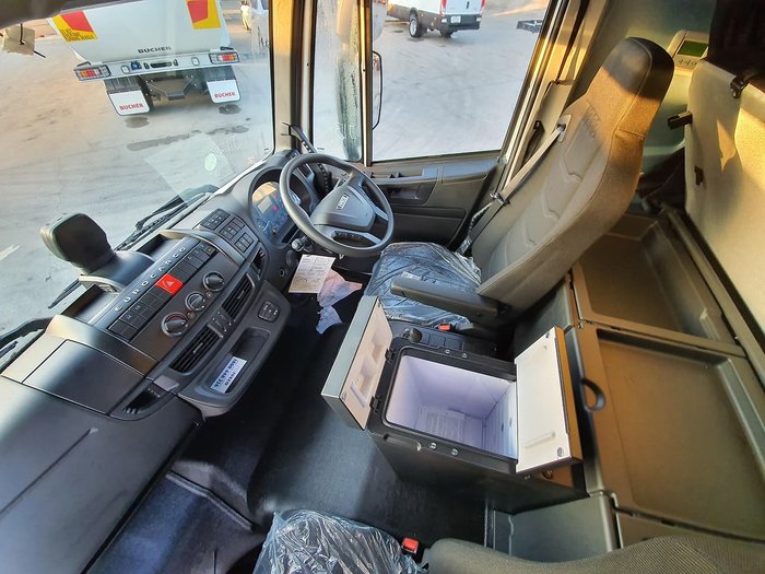 2021 IVECO ML160E28 E6 HIGH ROOF SLEEPER CAB AUTO null null white