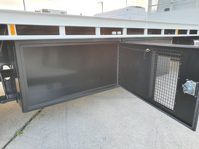 2020 IVECO EUROCARGO ML160 E6 SLEEPER MANUAL WITH TRAY null null white