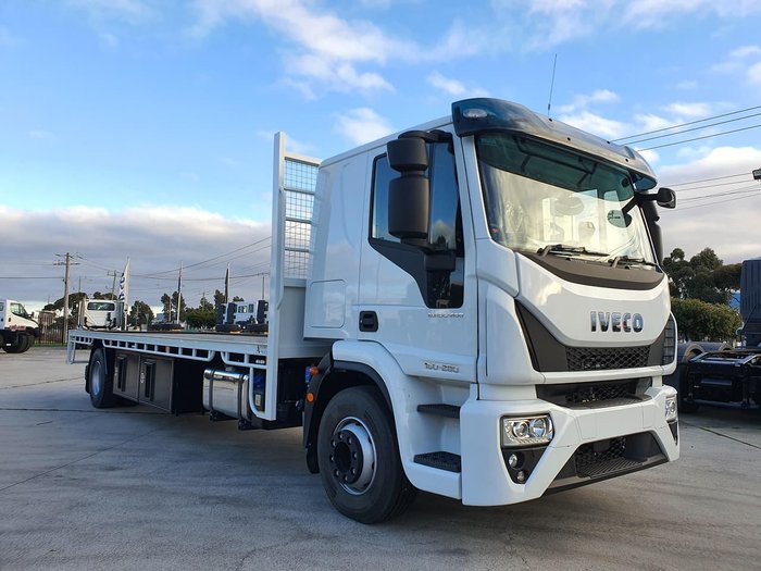 2020 IVECO EUROCARGO ML160 E6 SLEEPER MANUAL WITH TRAY null null white