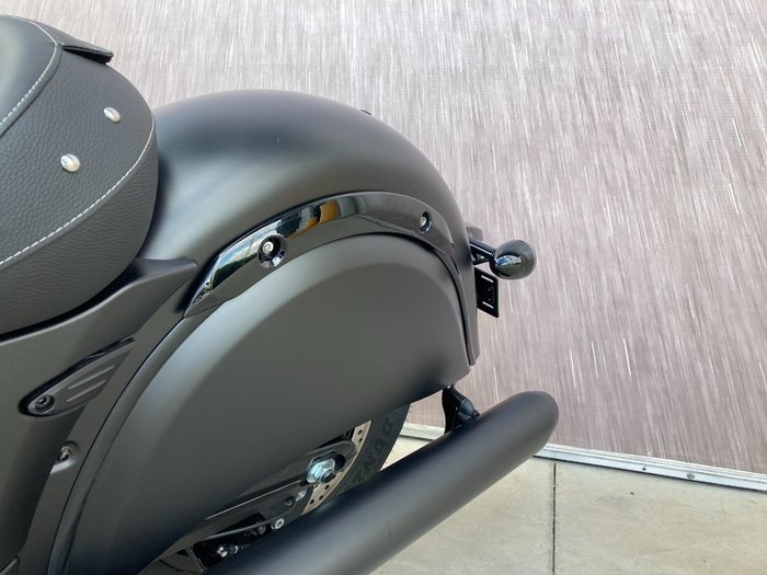 2020 Indian CHIEF DARK HORSE Black