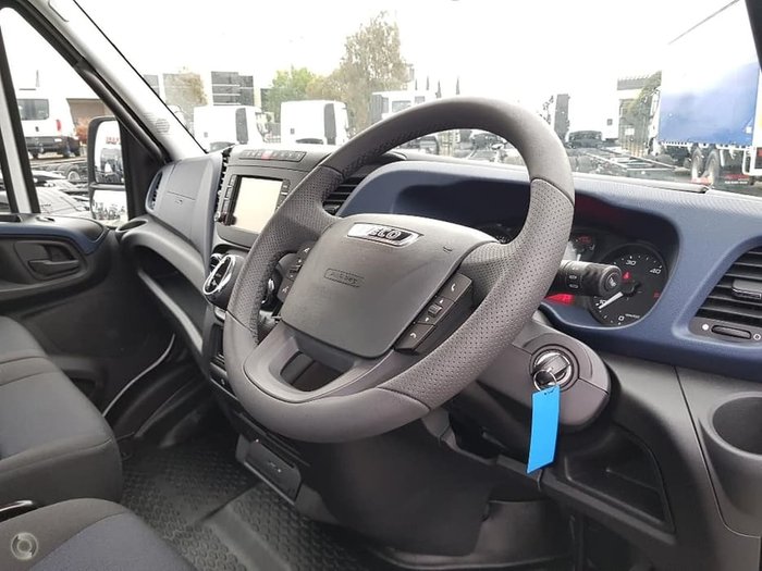 2020 IVECO IVECO 50C17 AUTO WITH 5.1M PANTECH BODY null null white