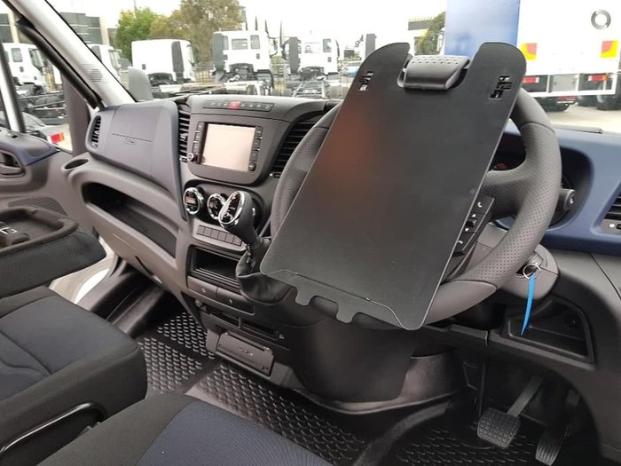 2020 IVECO IVECO 50C17 AUTO WITH 5.1M PANTECH BODY null null white