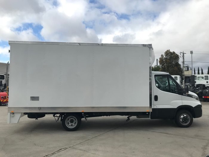 2020 IVECO IVECO 50C17 AUTO WITH 5.1M PANTECH BODY null null white
