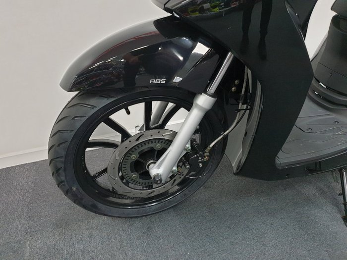 2020 Peugeot BELVILLE 200 RS Black