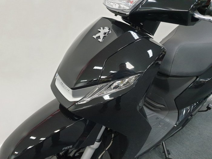 2020 Peugeot BELVILLE 200 RS Black