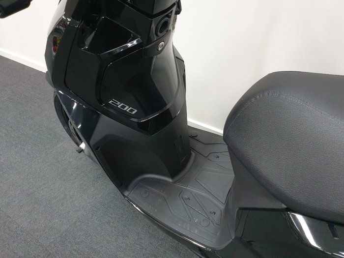 2020 Peugeot BELVILLE 200 RS Black