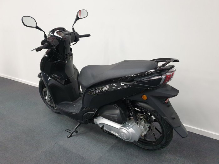 2020 Peugeot BELVILLE 200 RS Black