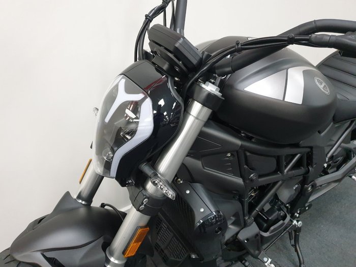 2020 Benelli 502C Black