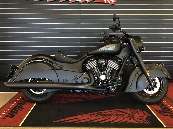 2020 Indian CHIEF DARK HORSE Black