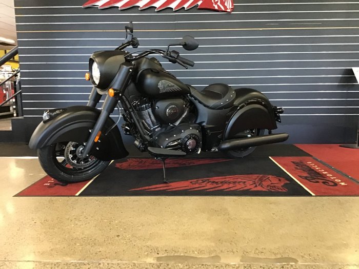 2020 Indian CHIEF DARK HORSE Black