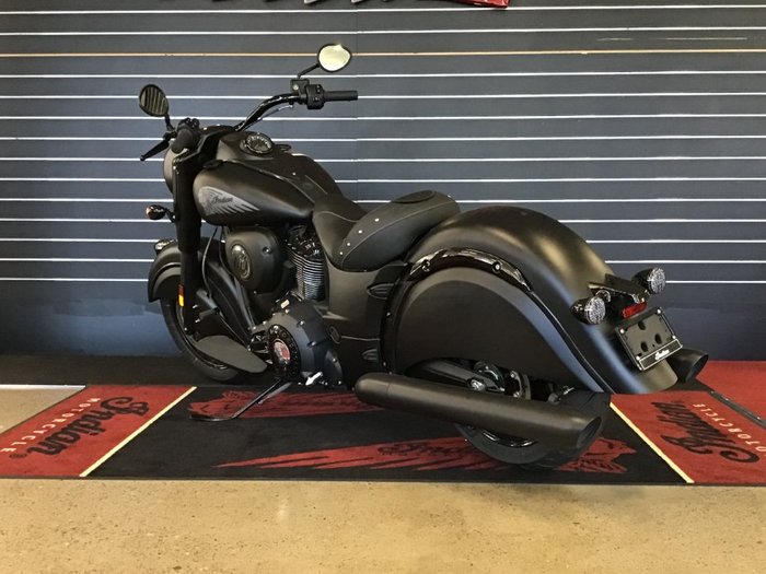 2020 Indian CHIEF DARK HORSE Black
