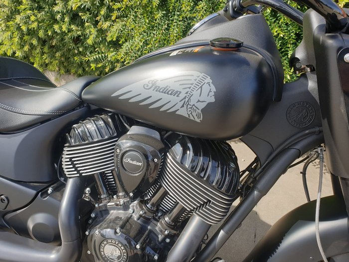 2020 Indian SPRINGFIELD DARK HORSE BLACK