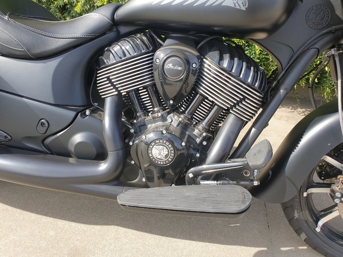 2020 Indian SPRINGFIELD DARK HORSE BLACK