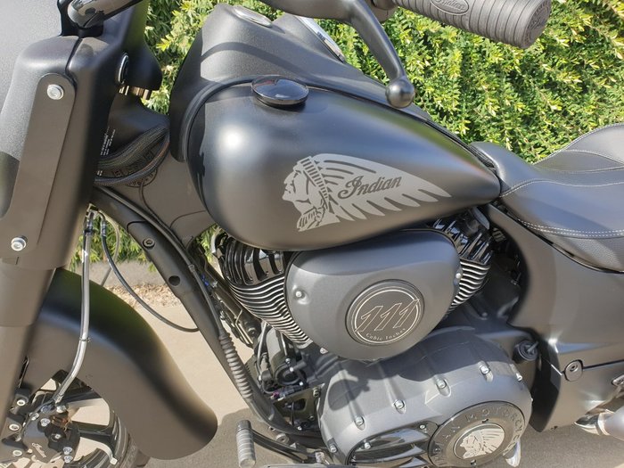 2020 Indian SPRINGFIELD DARK HORSE BLACK