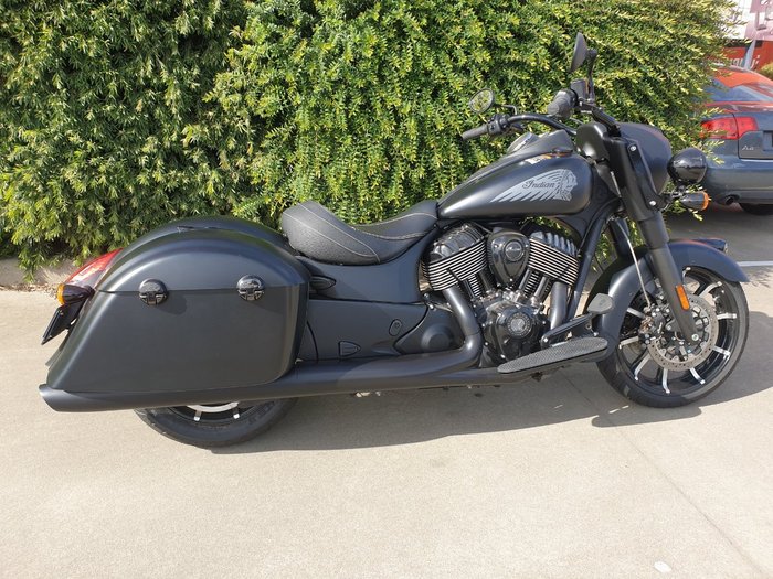 2020 Indian SPRINGFIELD DARK HORSE BLACK