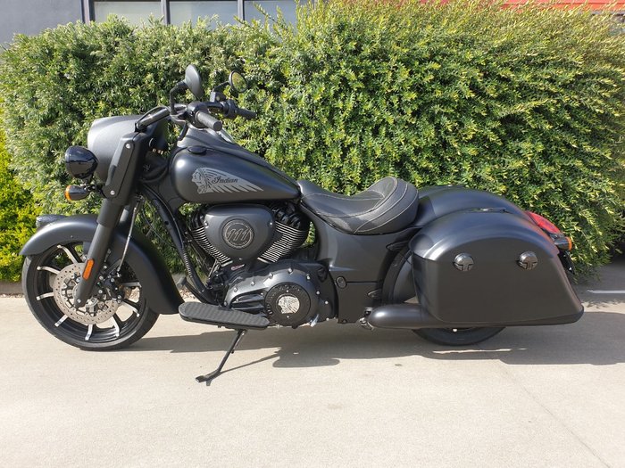 2020 Indian SPRINGFIELD DARK HORSE BLACK