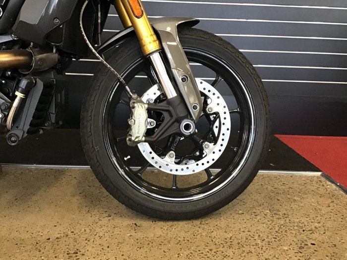 2019 Indian FTR 1200 S (THUNDER BLK PEARL) Black