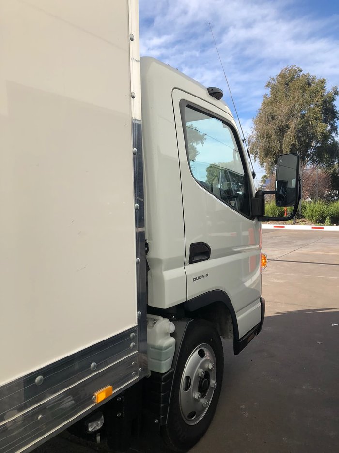 2020 FUSO CANTER CAR LICENCE PAN PANTECH SAFETY PACK TUCKAWAY TAILGATE null null White