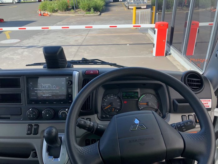 2020 FUSO CANTER CAR LICENCE PAN PANTECH SAFETY PACK TUCKAWAY TAILGATE null null White