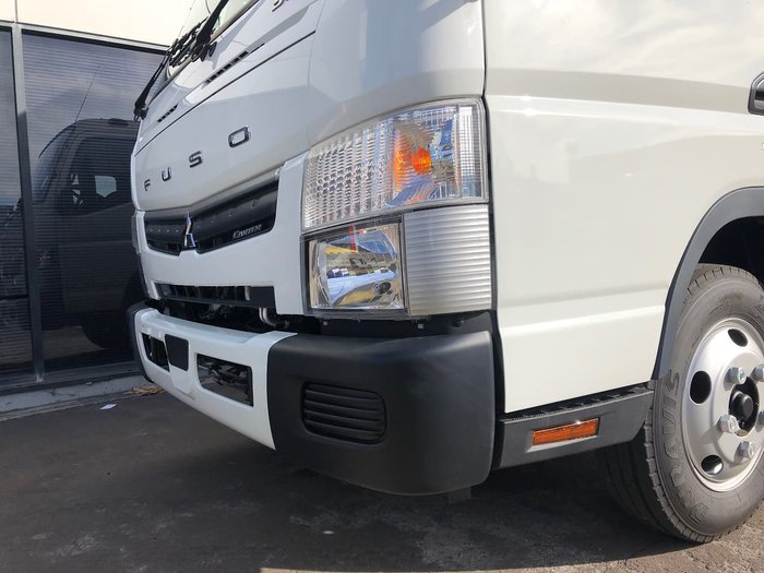 2020 FUSO CANTER CAR LICENCE PAN PANTECH SAFETY PACK TUCKAWAY TAILGATE null null White