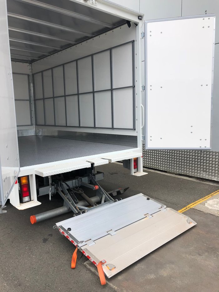 2020 FUSO CANTER CAR LICENCE PAN PANTECH SAFETY PACK TUCKAWAY TAILGATE null null White