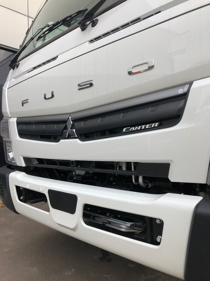 2020 FUSO CANTER CAR LICENCE PAN PANTECH SAFETY PACK TUCKAWAY TAILGATE null null White