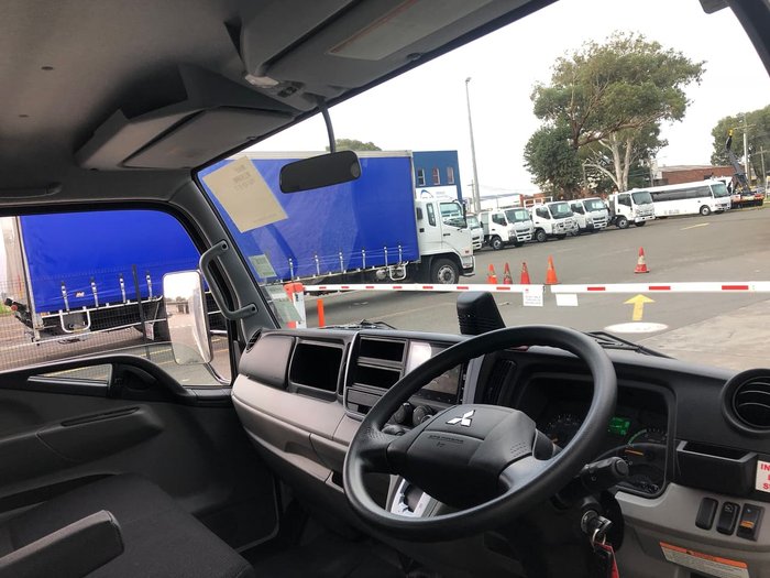 2020 FUSO CANTER CAR LICENCE PAN PANTECH SAFETY PACK TUCKAWAY TAILGATE null null White