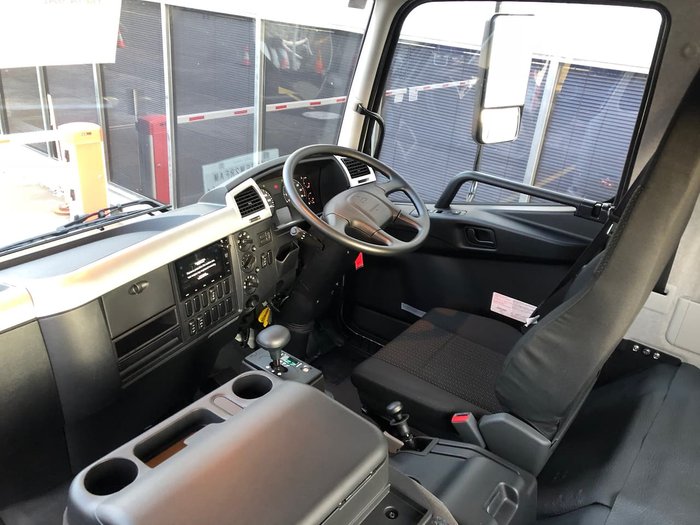 2020 FUSO FIGHTER 1627 CAB CHASSIS AIR BAG ALLISON AUTOMATIC null null White