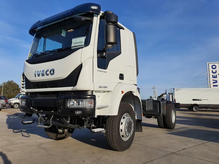 2021 IVECO ML150 4X4 SLEEPER CAB null null White