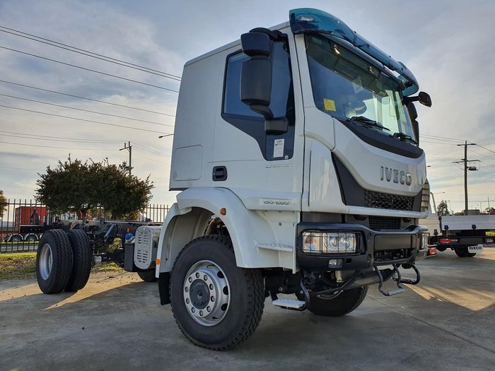 2021 IVECO ML150 4X4 SLEEPER CAB null null White