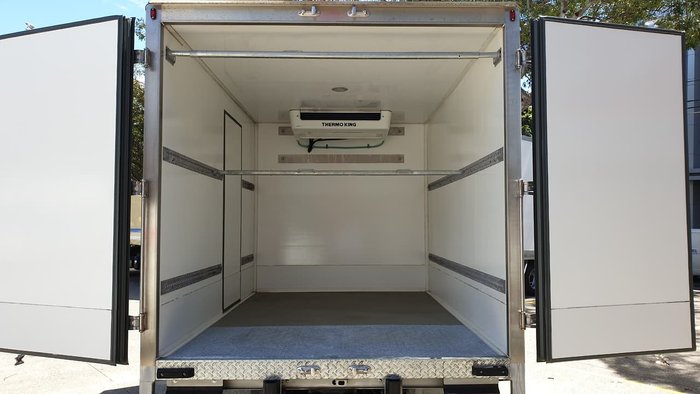 2020 HINO 300 SERIES 616 IFS AUTO FRIDGE TRUCK null null White