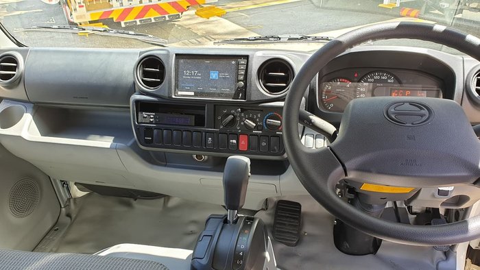 2020 HINO 300 SERIES 616 IFS AUTO FRIDGE TRUCK null null White