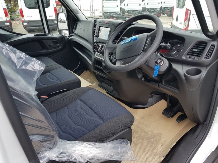 2020 IVECO 50C17 18M VAN null null White