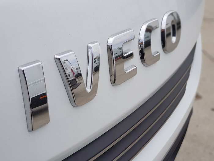 2020 IVECO 50C17 18M VAN null null White