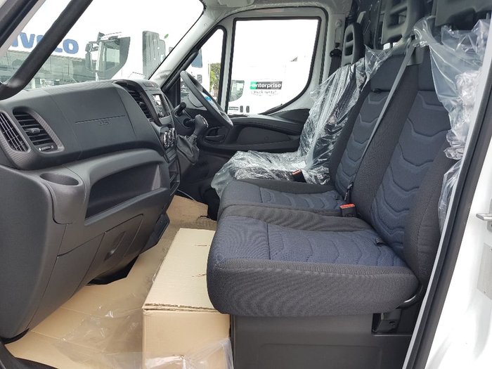 2020 IVECO 50C17 18M VAN null null White