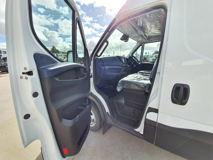 2020 IVECO DAILY 35S17 VAN - 12M null null white
