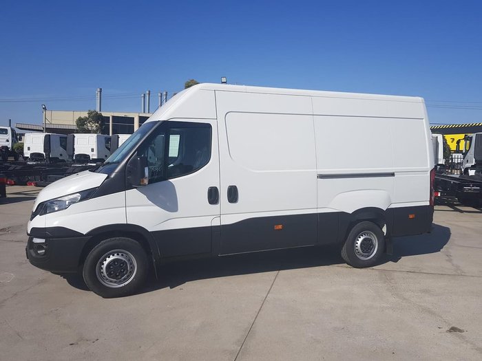 2020 IVECO DAILY 35S17 VAN - 12M null null white