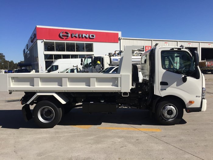 2020 HINO 917 MT 3430 WIDE TIPPER null null White