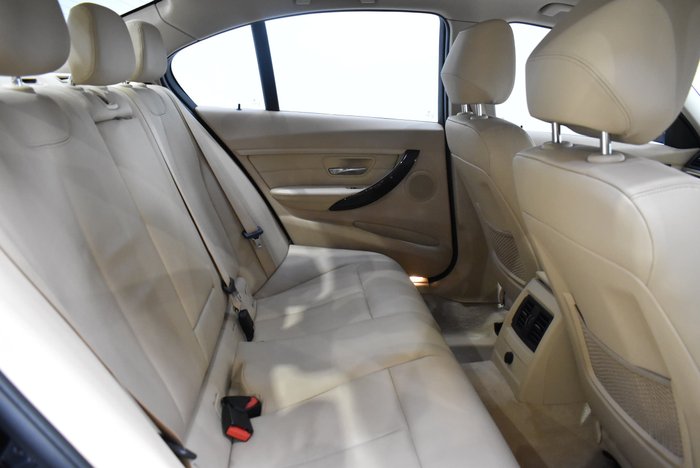 2014 BMW 3 Series 320d Luxury Line F30 Black