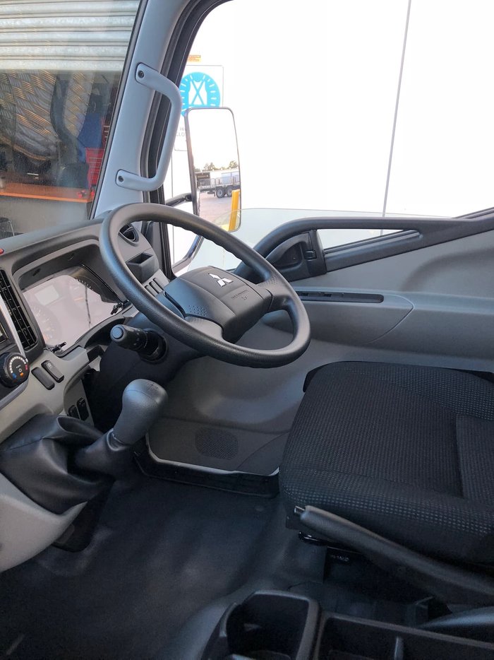 2020 FUSO CANTER 815 FACTORY TIPPER MANUAL null null White