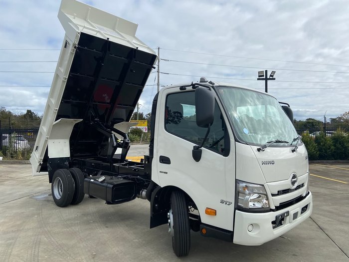 2020 HINO 300 SERIES 917 TIPPER - NEW MODEL null null White