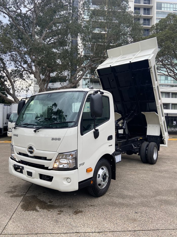 2020 HINO 300 SERIES 717 TIPPER - NEW MODEL null null White