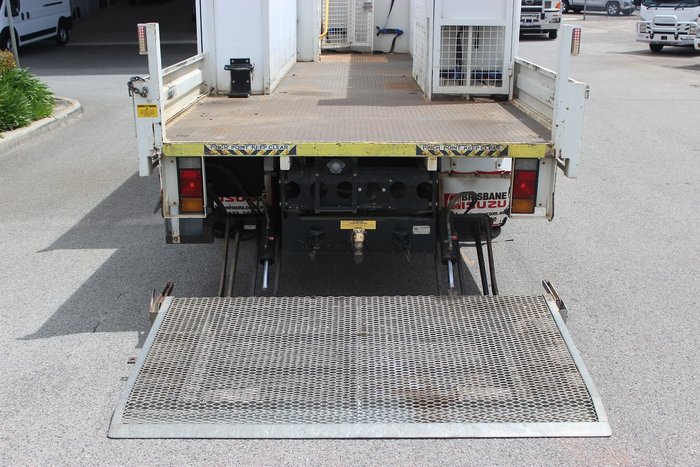 2013 ISUZU FTR 900 WHITE