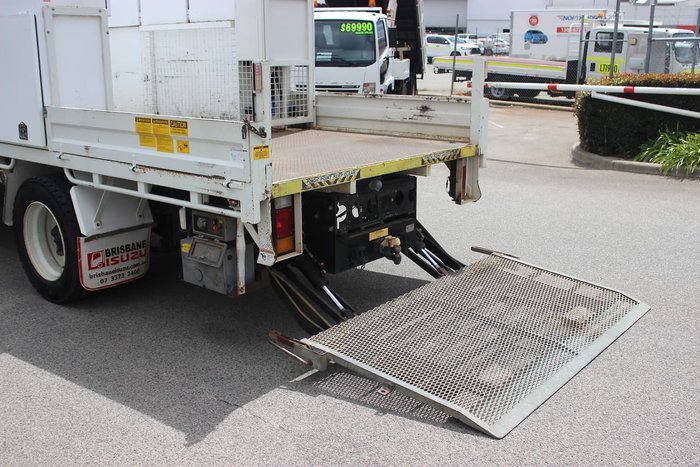 2013 ISUZU FTR 900 WHITE